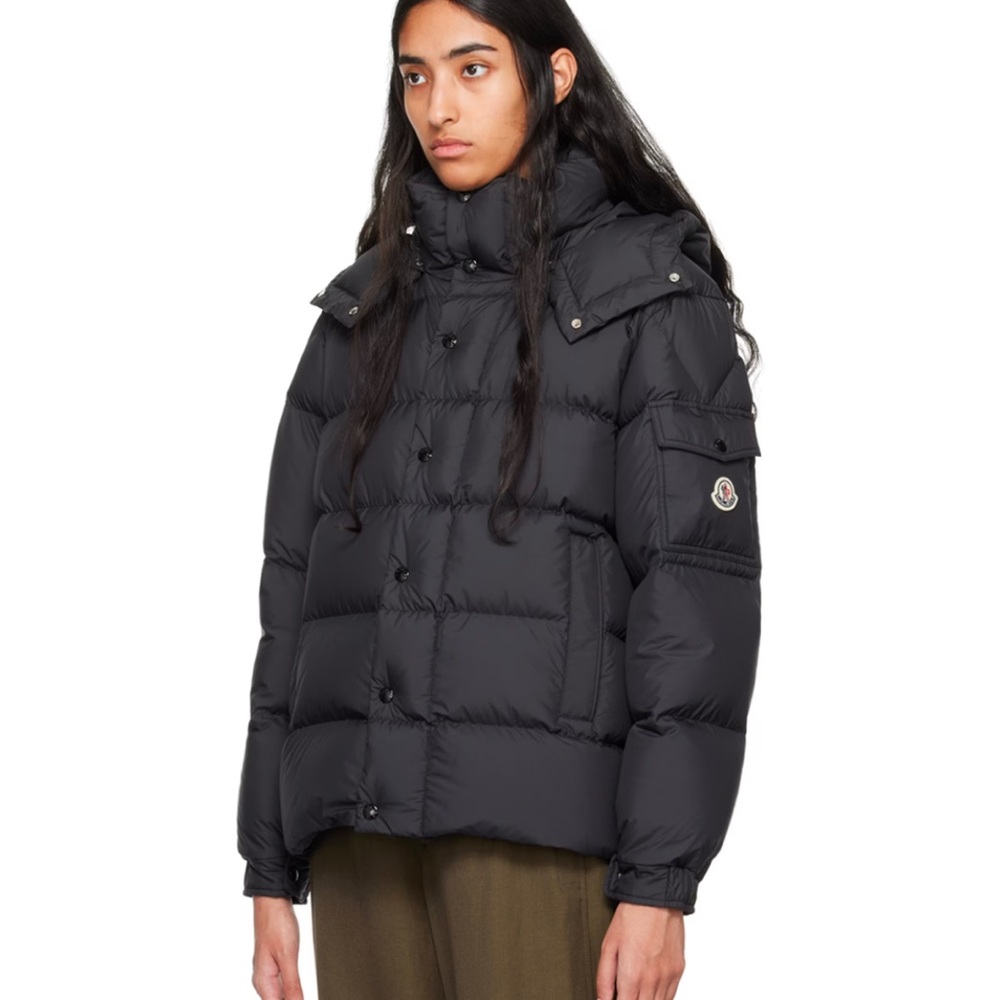 Worn maybe 3 times. Moncler jacket maya 70 down jacket.